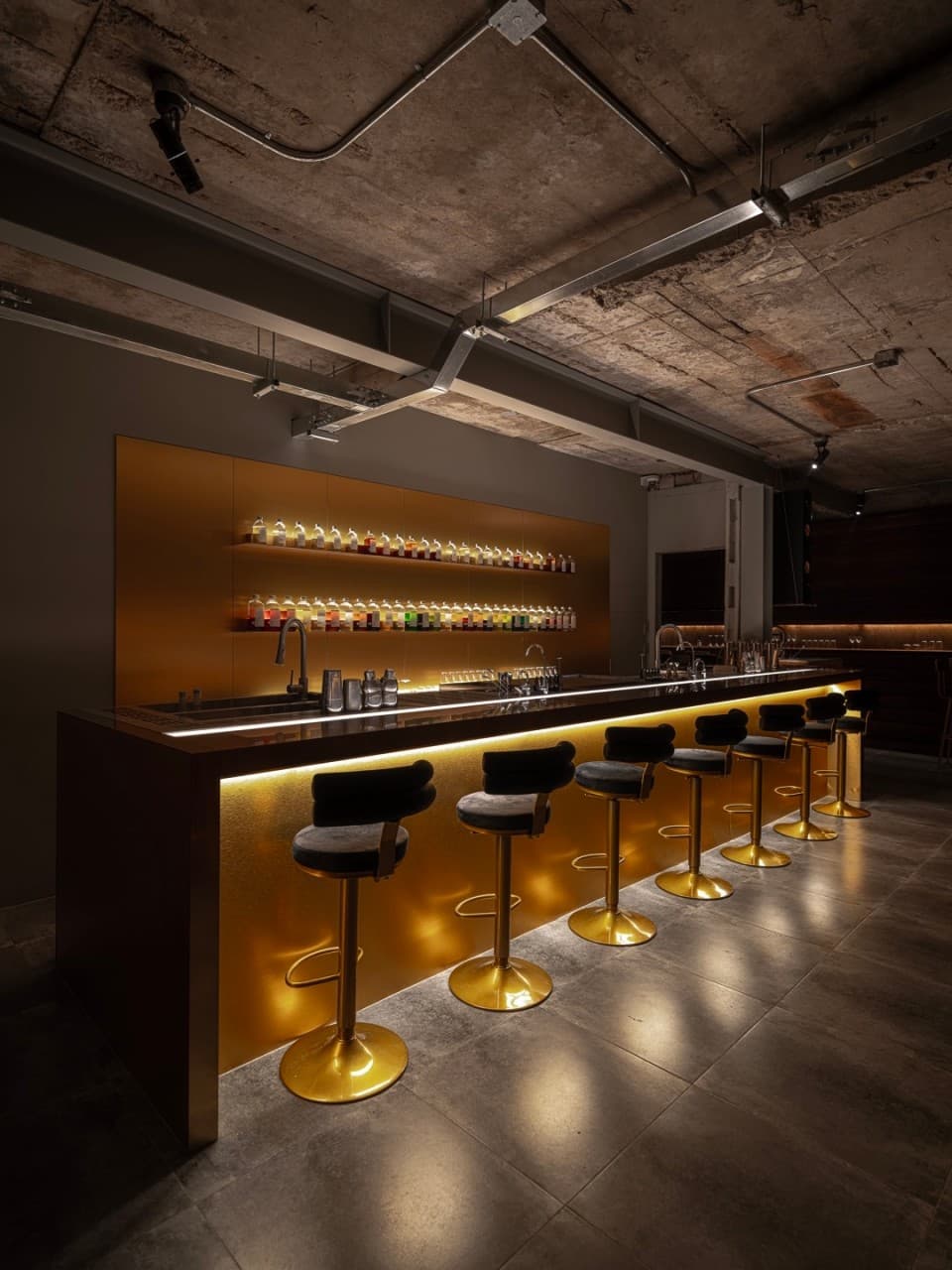 코듀로이 펠라즈 광안리