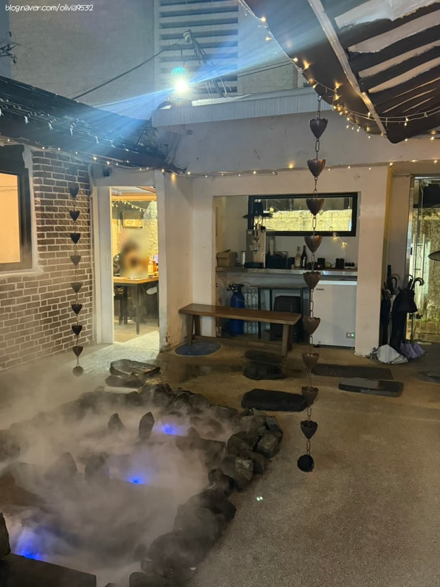 대구 수상한한옥집 분위기