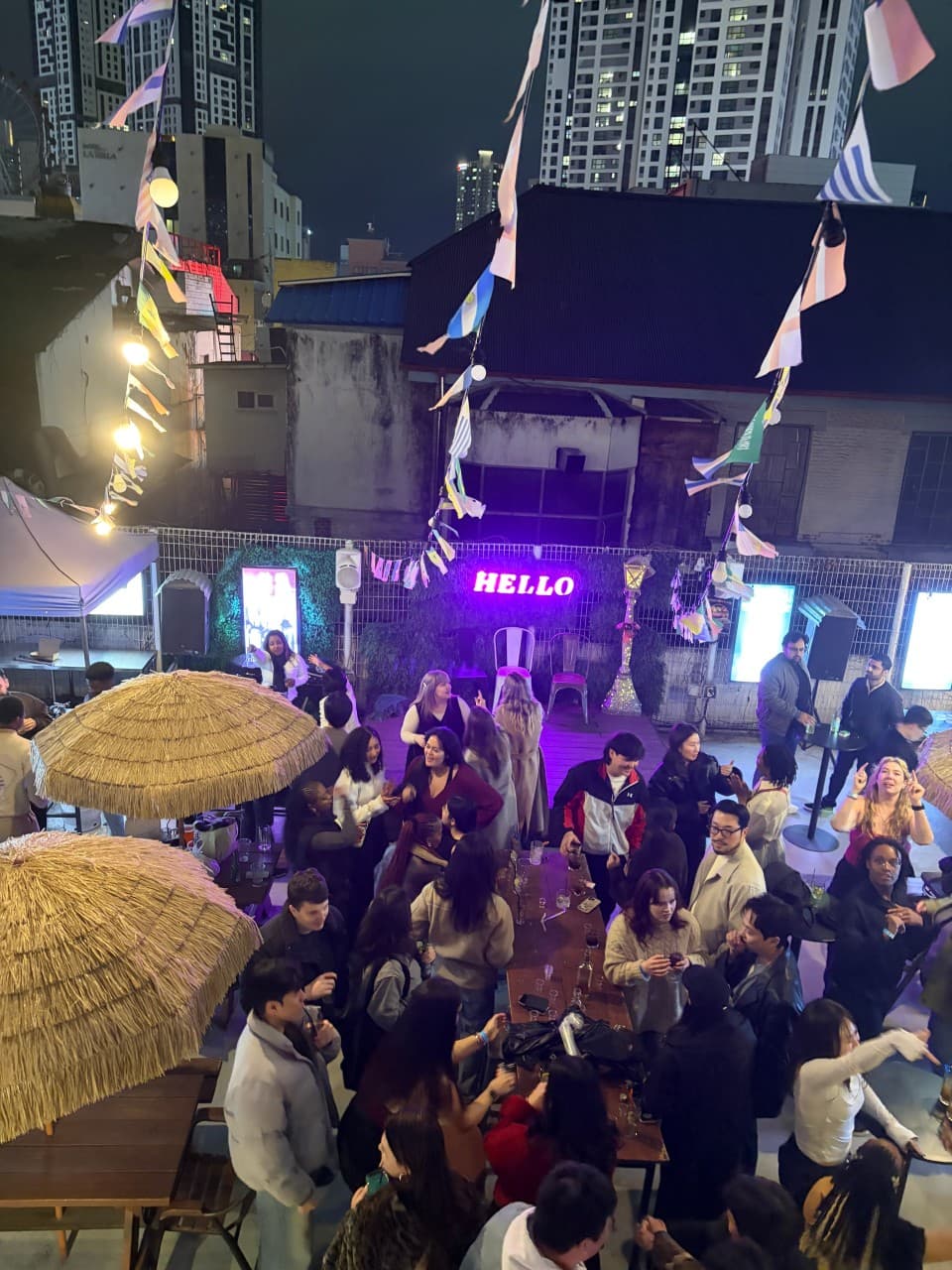 헬로외국포차 대구 내부 전경 - 맥주,호프