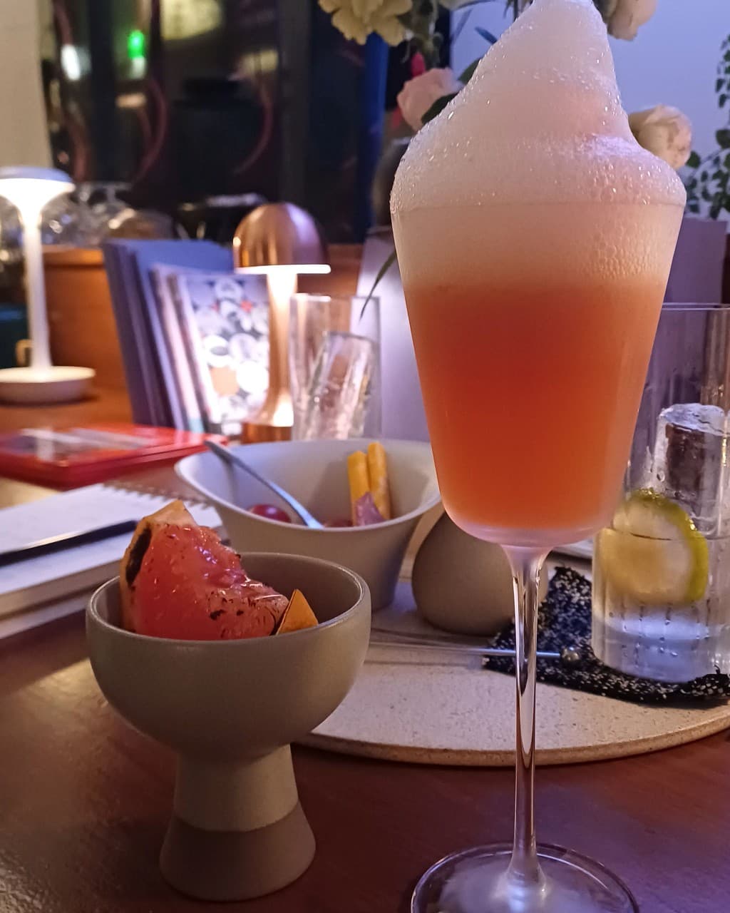 홀로 낮과밤 인천 내부 전경